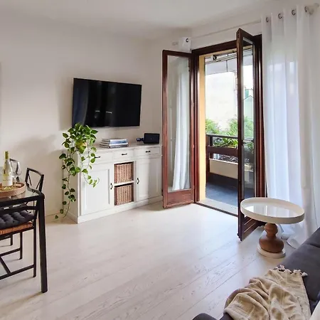 Cuore - Charming Intra Apartment, Walk Everywhere Apartment *