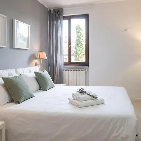 Apartment Cuore - Charming Intra Apartment, Walk Everywhere
