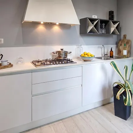 Cuore - Charming Intra Apartment, Walk Everywhere Apartment *