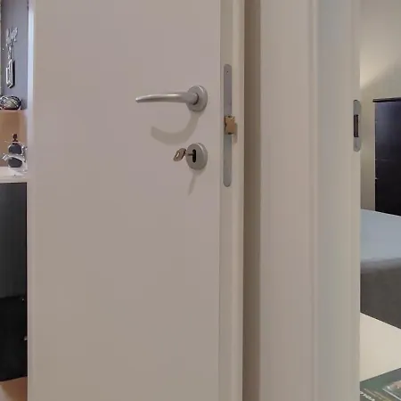 Cuore - Charming Intra Apartment, Walk Everywhere Apartment